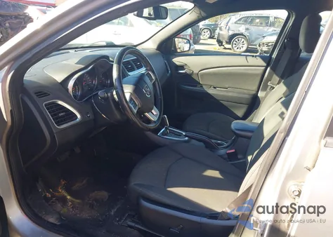 2014 Dodge Avenger Sxt z USA, uszkodzony, nr VIN 1C3CDZCB0EN116834